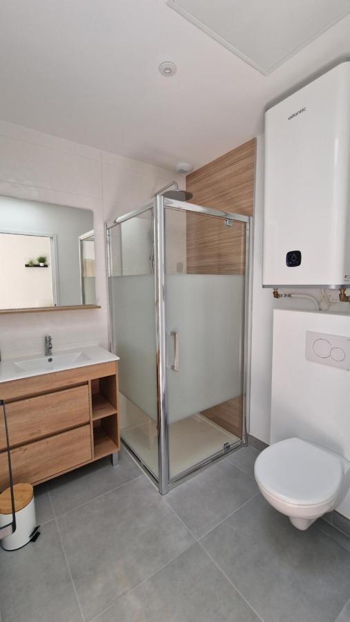 Le Patio : Studio Avec Exterieur Saint-Barthelemy-d'Anjou ภายนอก รูปภาพ