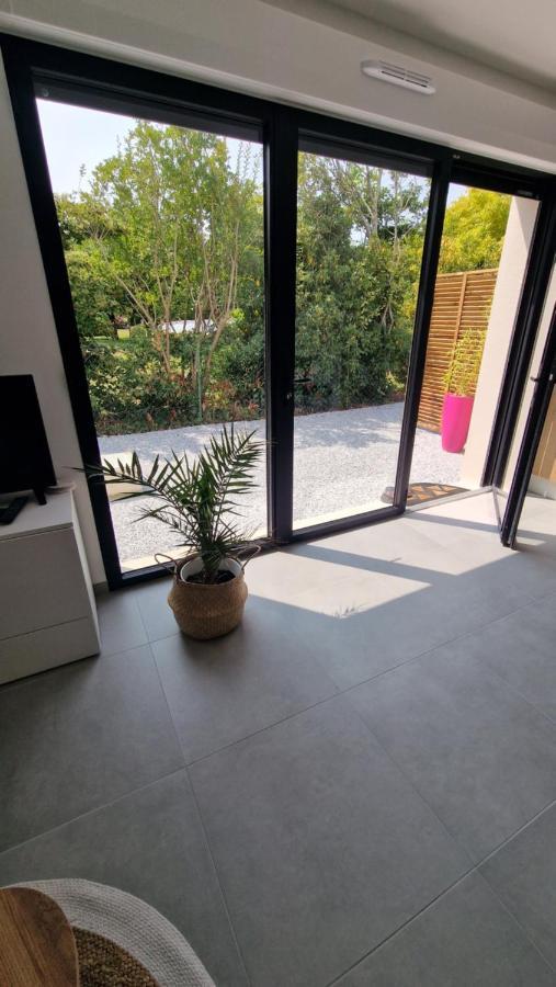 Le Patio : Studio Avec Exterieur Saint-Barthelemy-d'Anjou ภายนอก รูปภาพ
